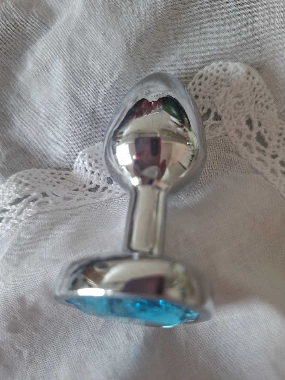 Plug mit blauem Herzkristall