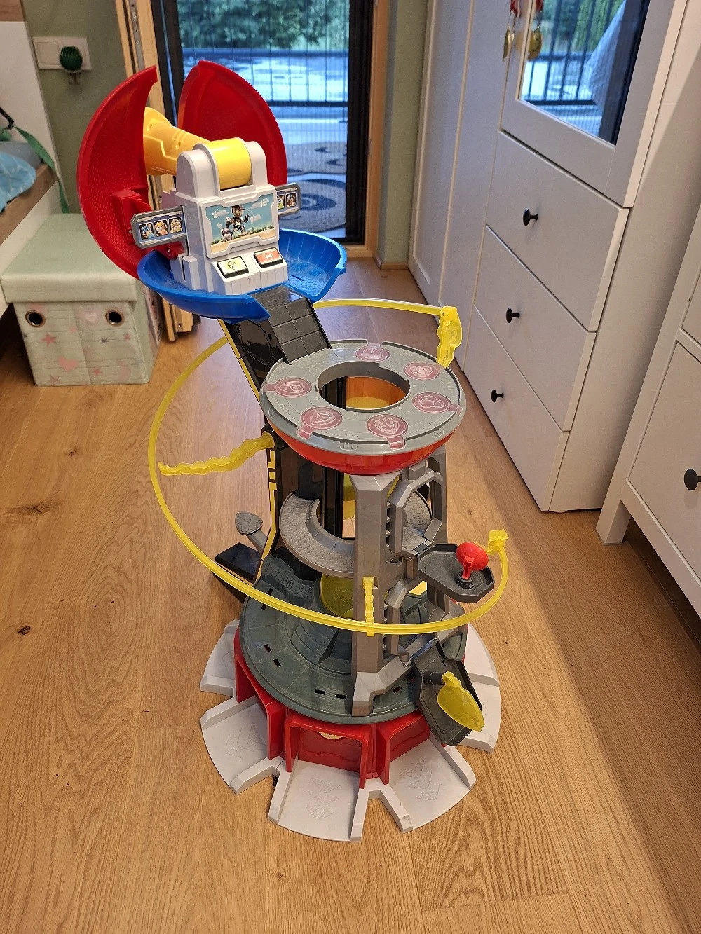 Paw Patrol Mighty Pups Lifesize Lookout Tower Zentrale