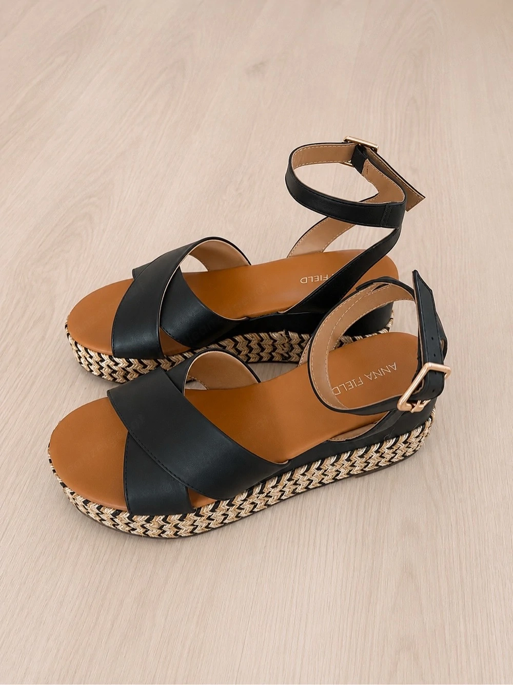 Plateausandalen
