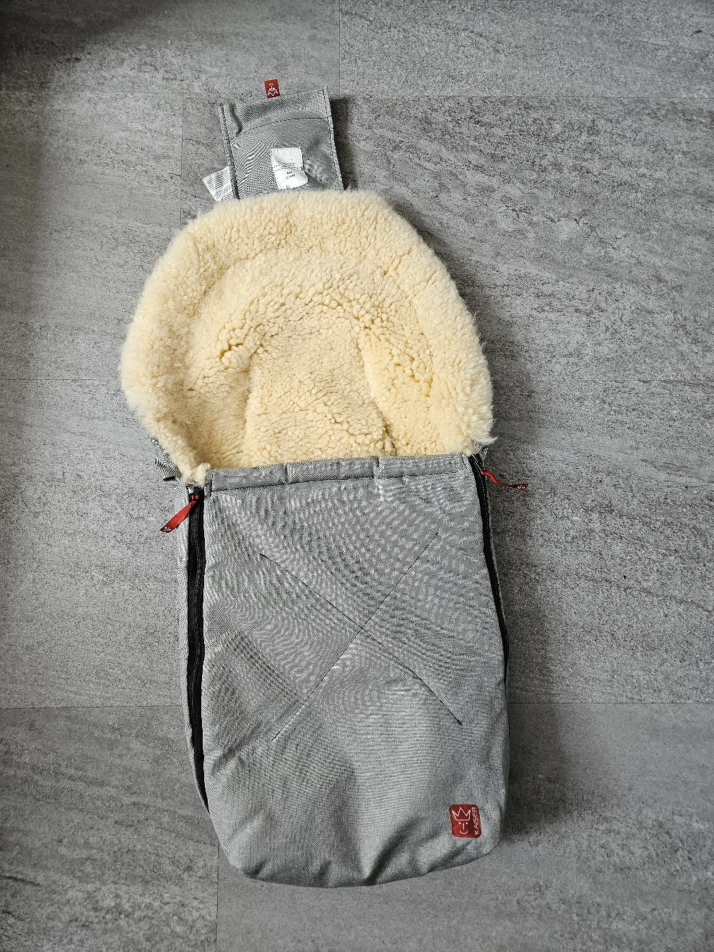 KAISER Lammfell-Fußsack für Babyschale & Kinderwagen   Grau Meliert   Top Zustand!