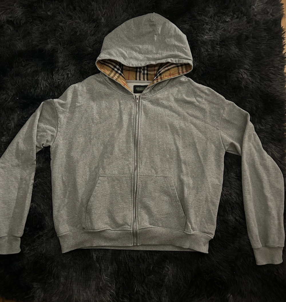 Grauer Zipp Hoodie