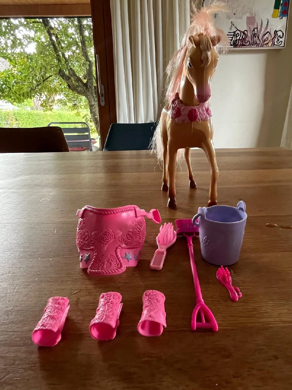 Barbie Reiterinpuppe und Pferd mit Zubehör Set