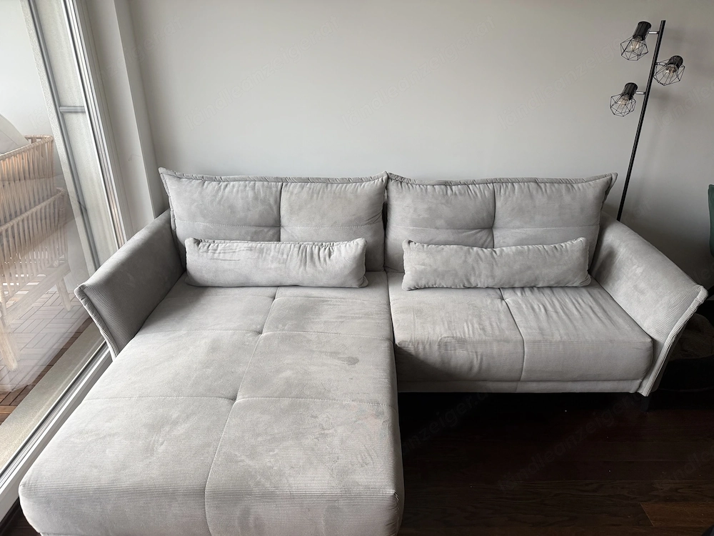 Verkaufe 3 Jährige Couch 
