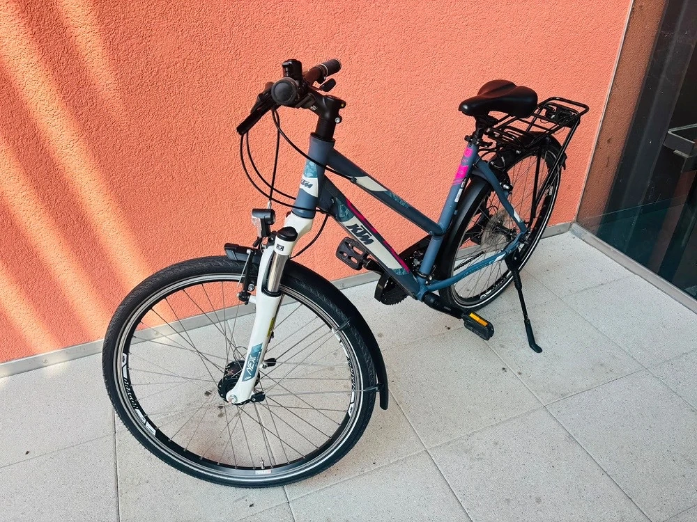 Ktm 26 Zoll Mädchen Damen Fahrrad(Wie Neu)