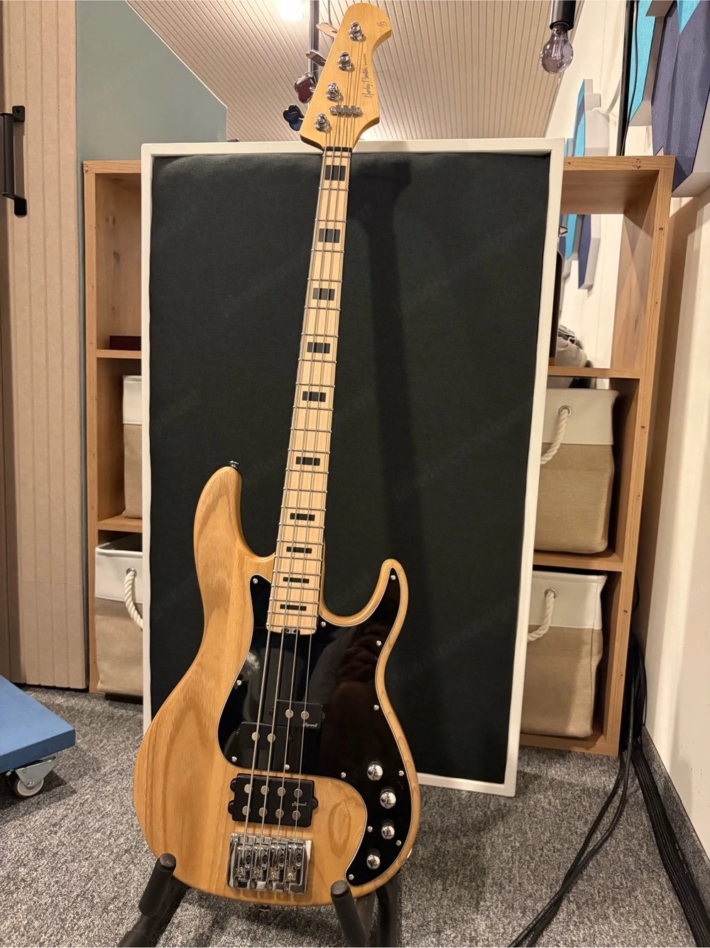 Harley Benton E-Bass zu verkaufen