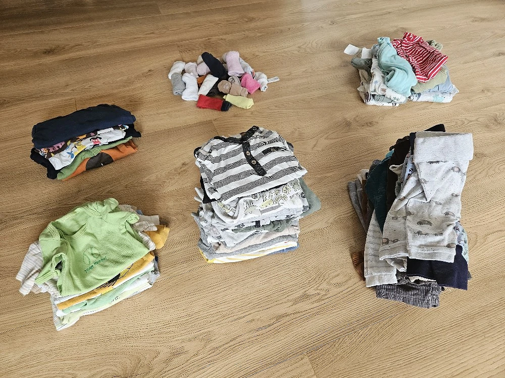 Tolles Babykleidung-Paket Jungen Gr. 62 68   alles dabei!