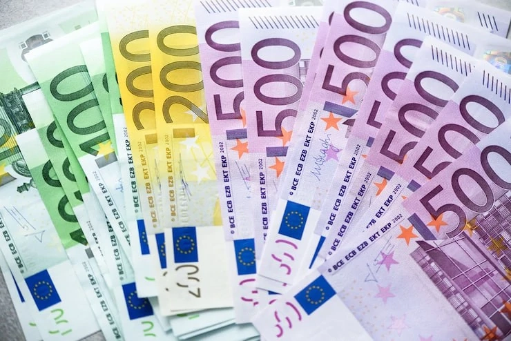 Wir bieten Finanzierungs- und Investitionsmöglichkeiten in Österreich zu sehr transparenten und unko