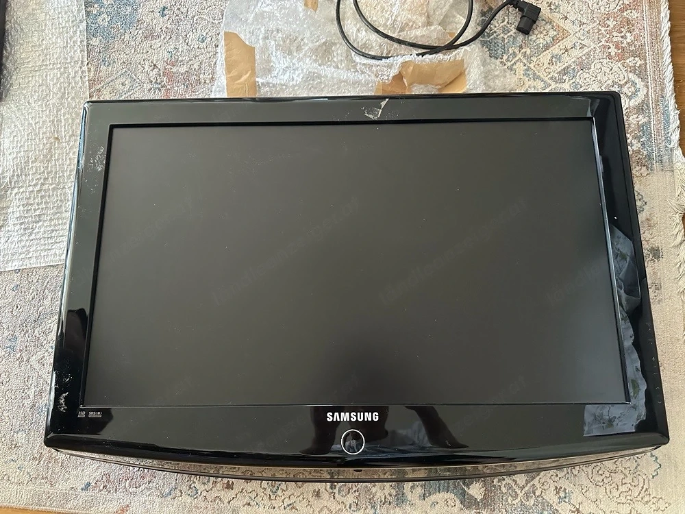Samsung LE32R84B - 32 Zoll TV mit Fernbedienung