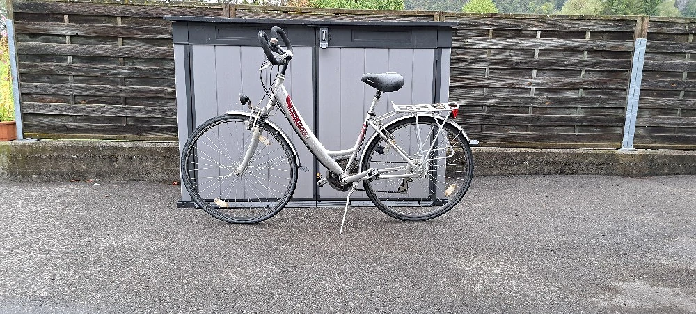 Fahrrad abzugeben.