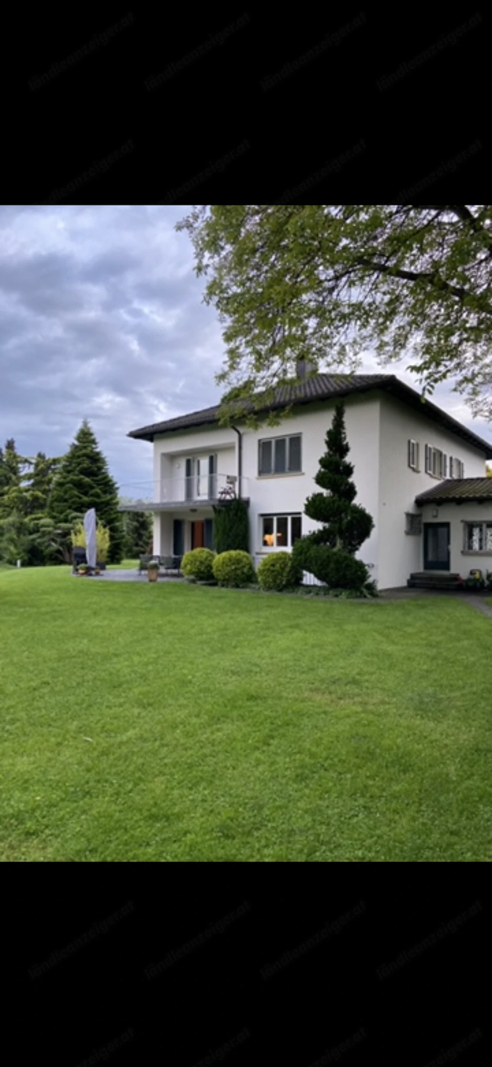 großes, helles Zimmer in wunderschönem Haus zu vermieten