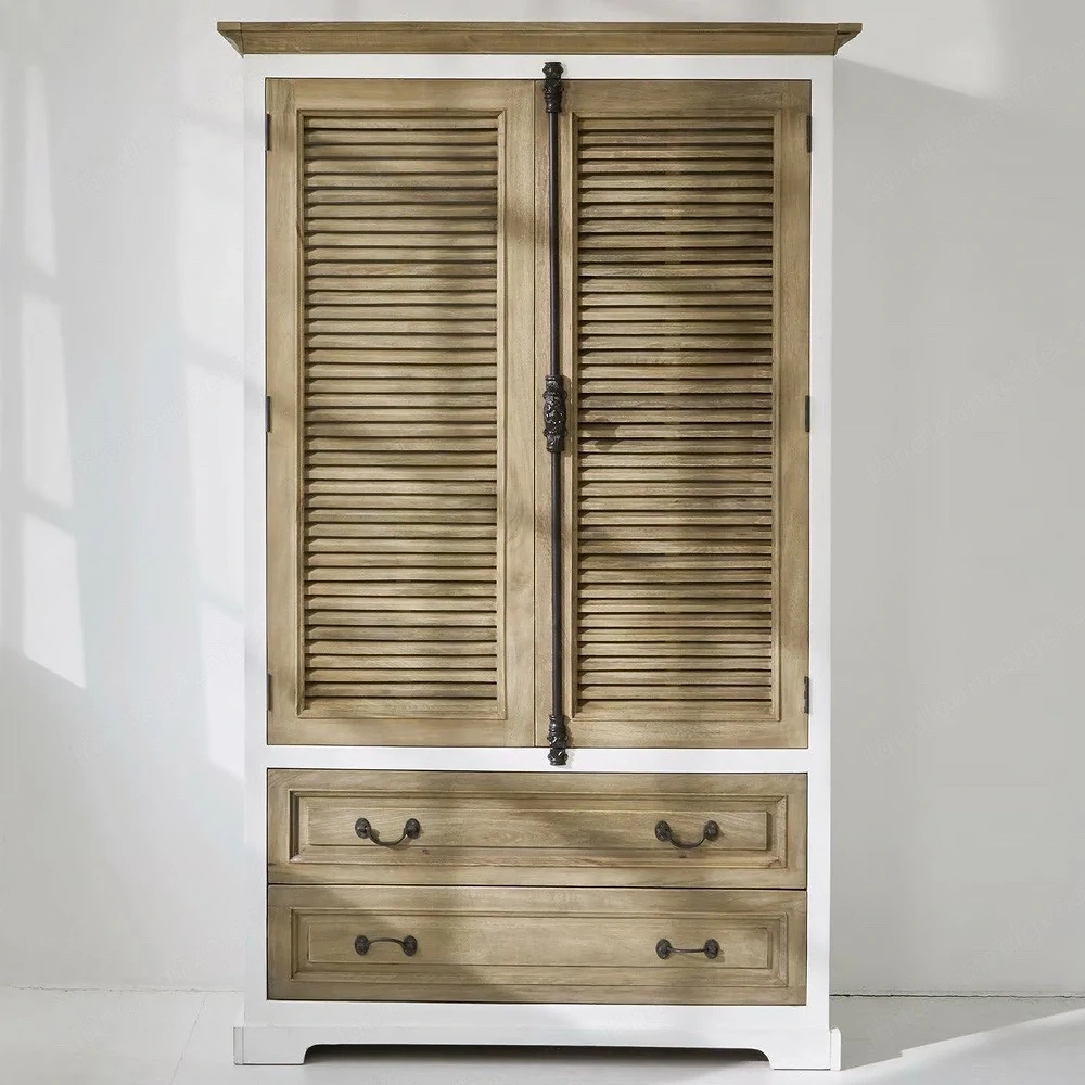 Kleiderschrank
