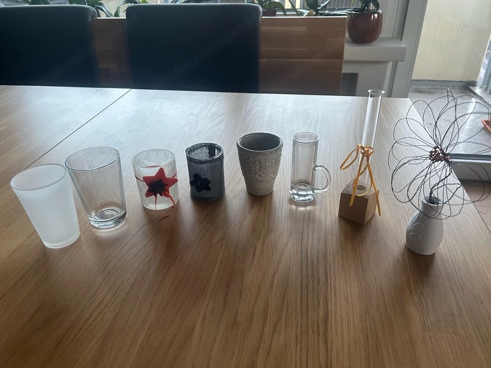 Teelichthalter + kleine Vasen, 8 Stück