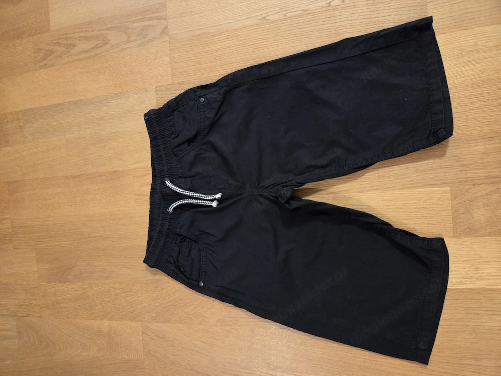 Kurze Hose Gr. 134 140 schwarz 