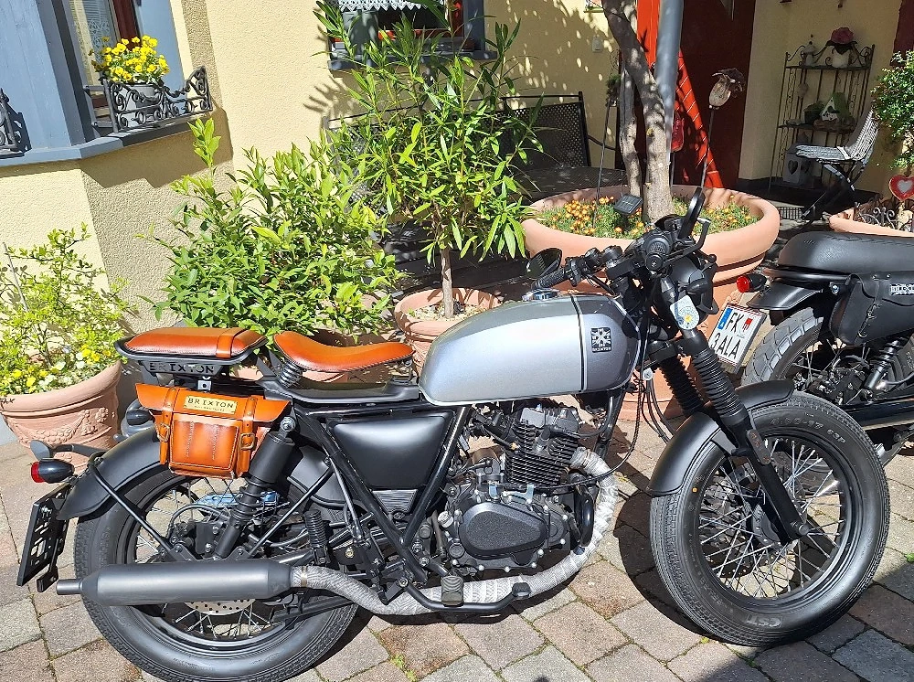 Brixton Rayborn 125