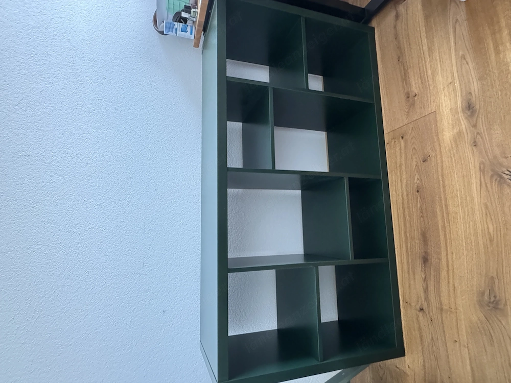 Ikea Kallax Regal dunkelgrün