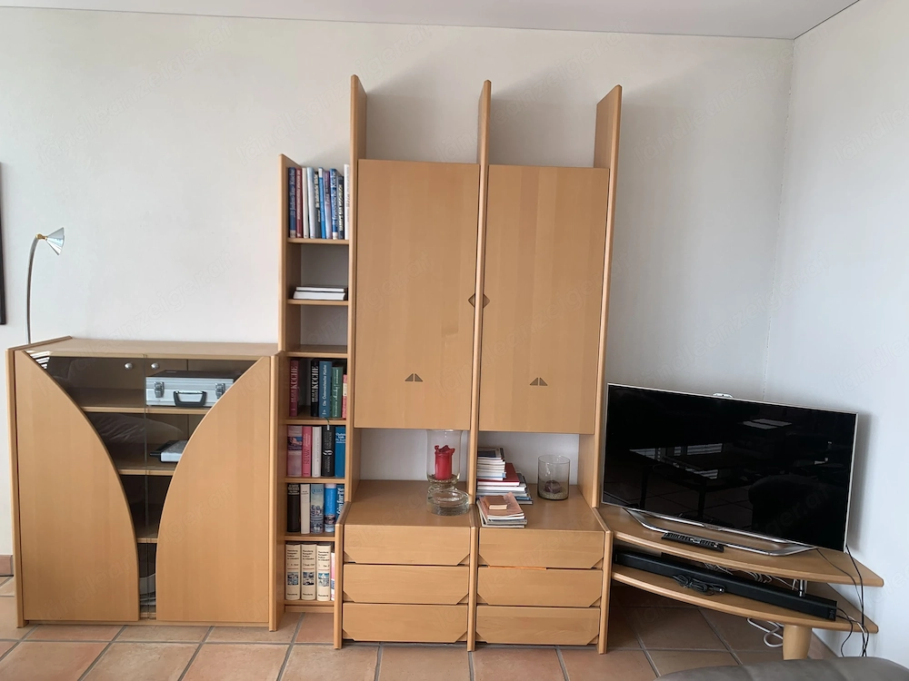 Wohnwand aus Vollholz 