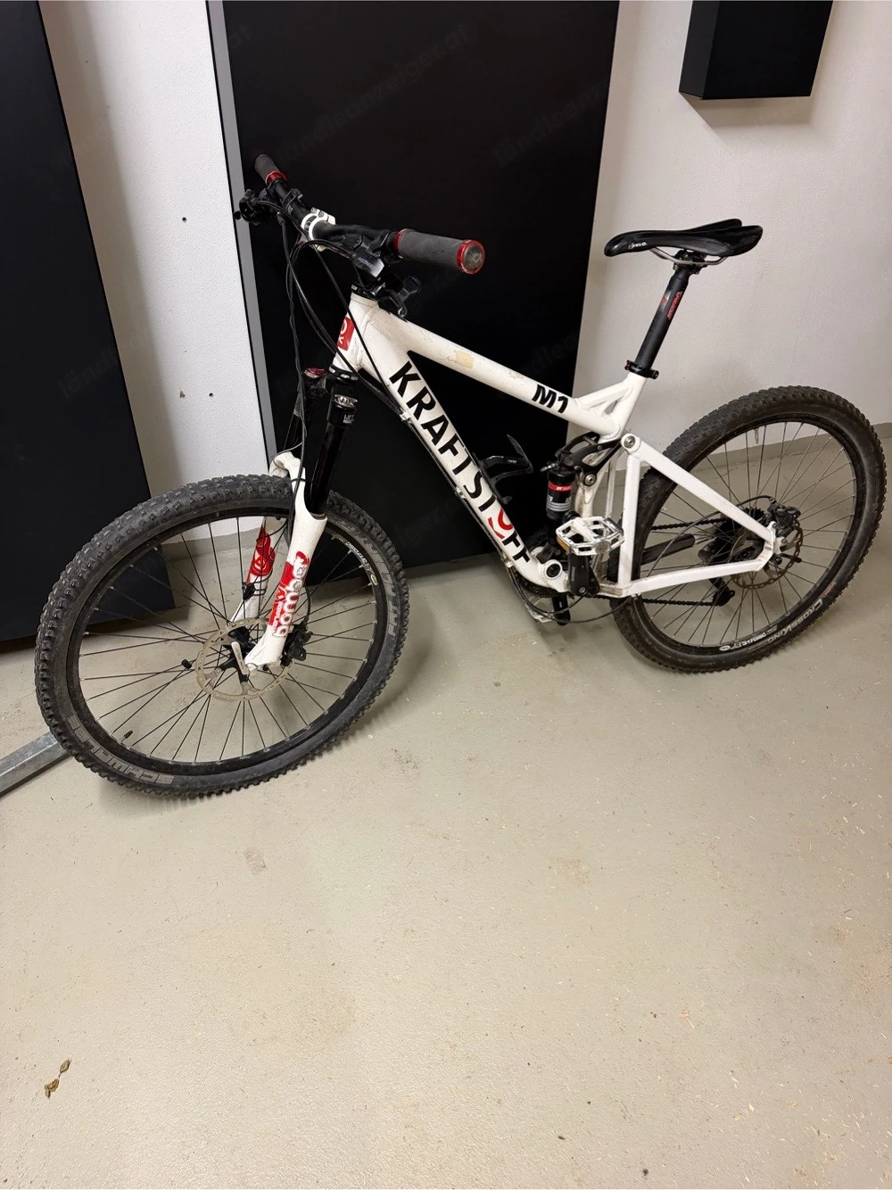 Kraftstoff M1 Fully Mountainbike.