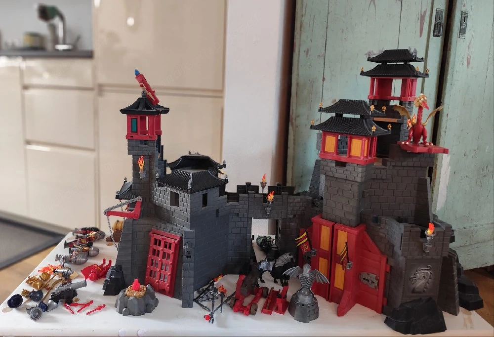 Playmobil Große Drachenburg + Geheime Drachenfestung