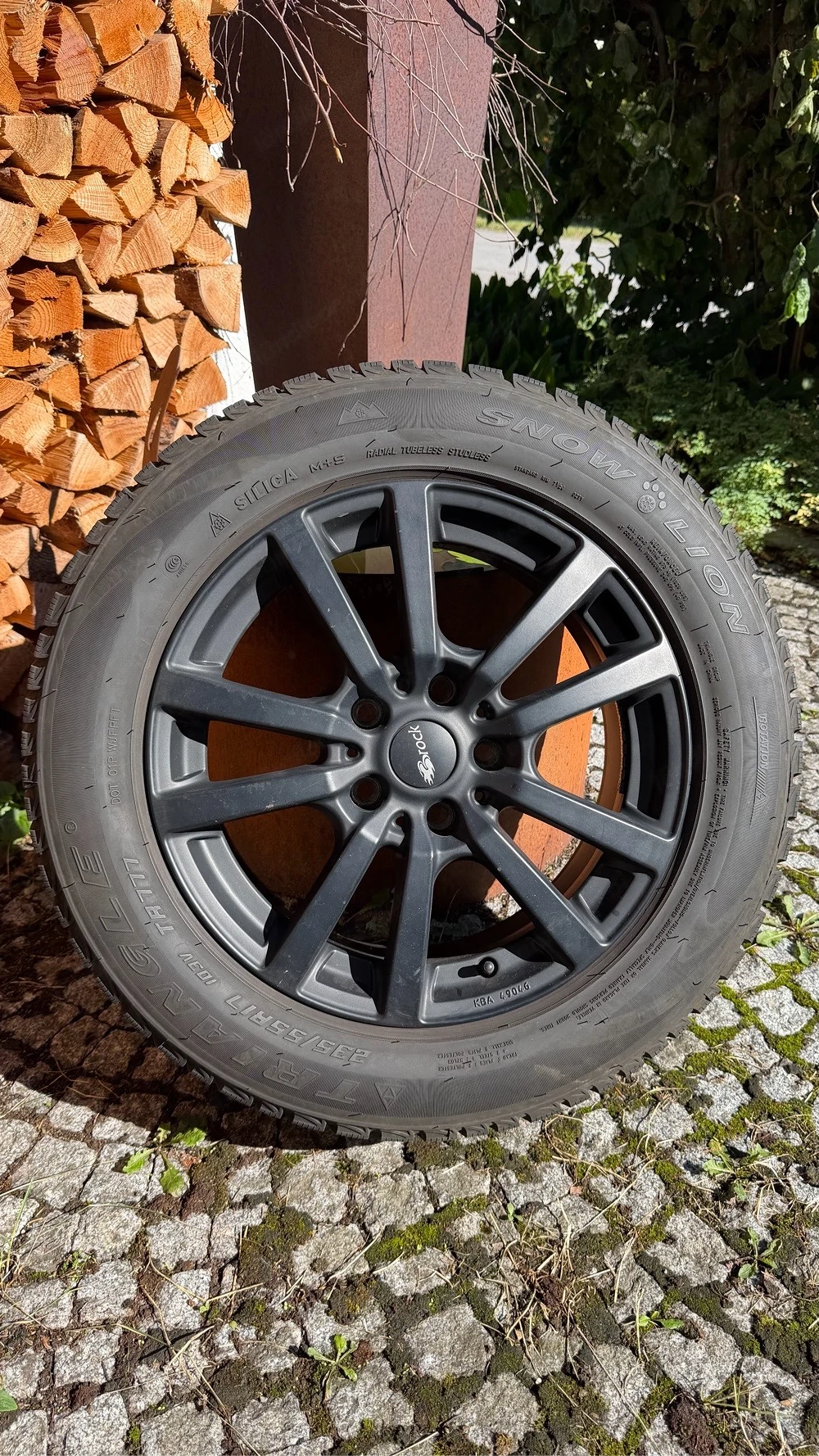  Winterreifen mit Felgen, 235 55 R17
