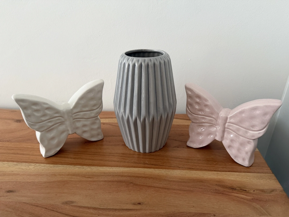 Deko Schmetterlinge & Vase