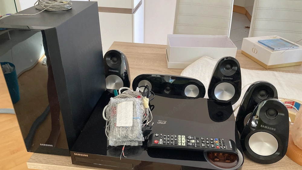 Blu-ray Home Entertainment System mit 3D Brille