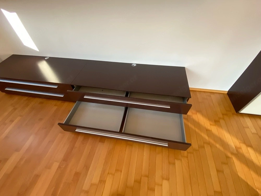 TV Möbel mit 2 Schubladen