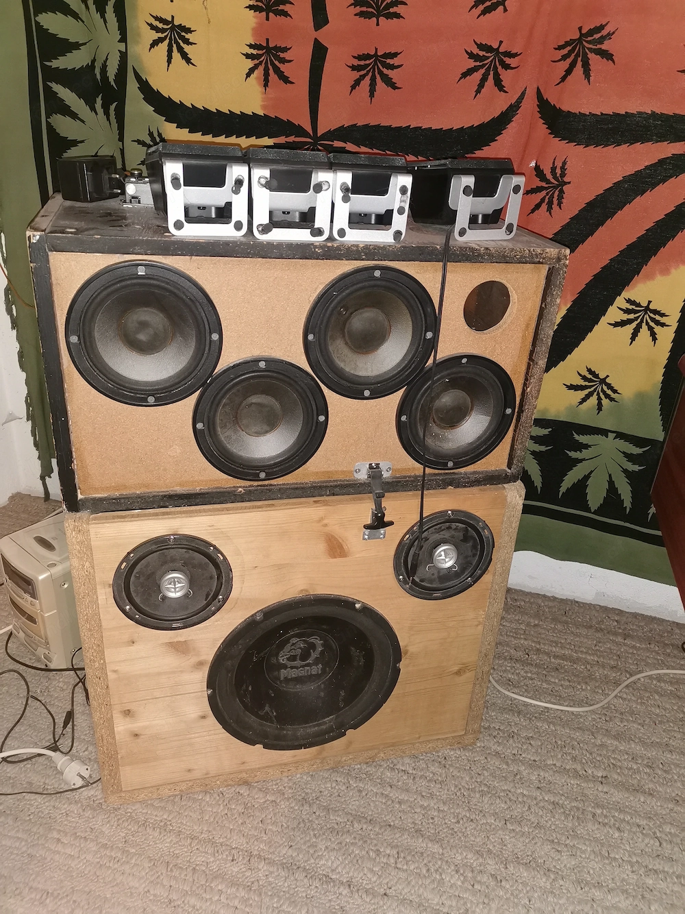 Musikbox, Eigenbau 