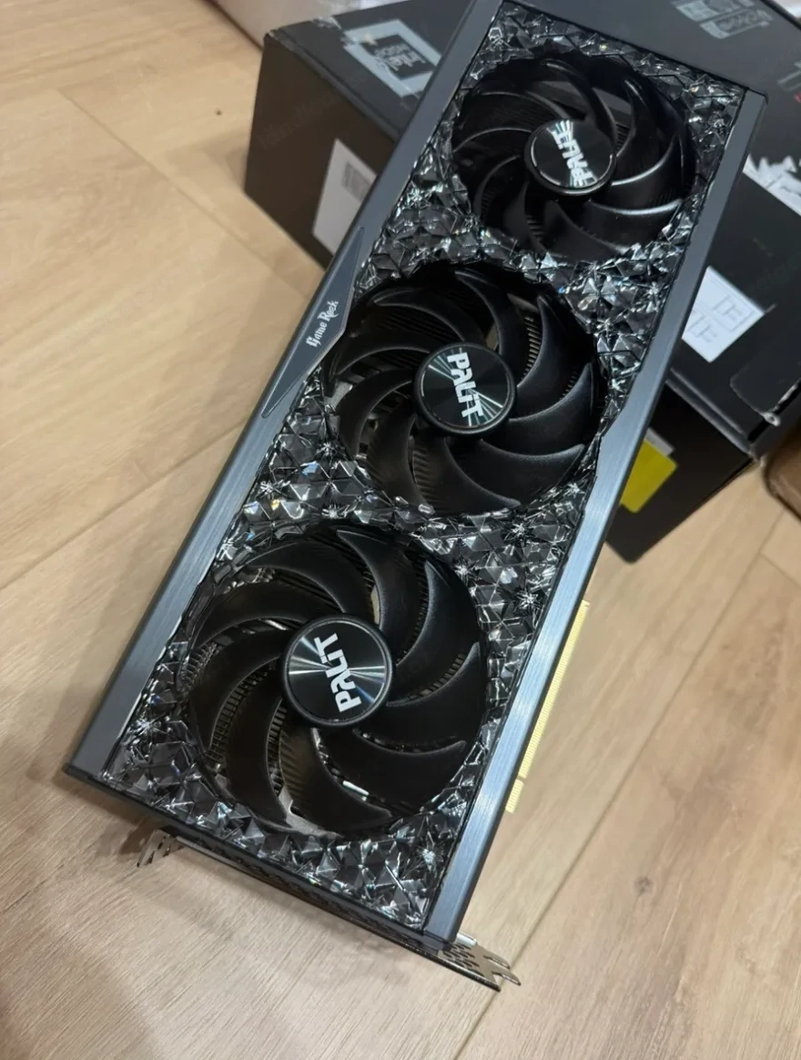 RTX 4900 Geforce Palit 24GB