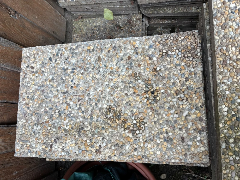 Waschbetonplatten 60 x 40 cm zu verschenken 