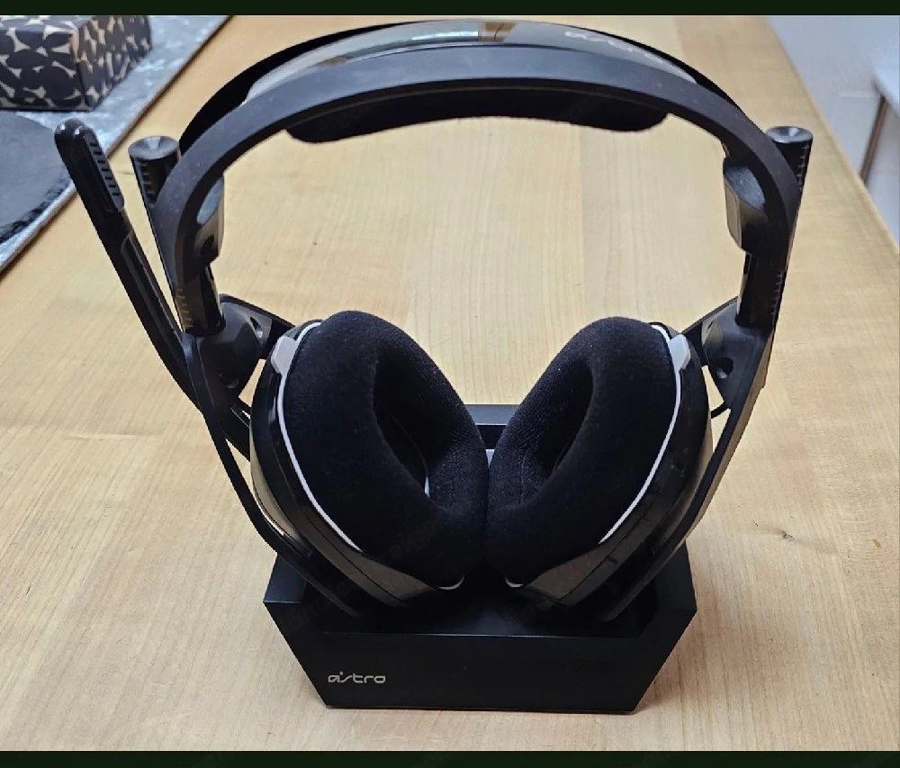ASTRO Gaming A50 Wireless Headset