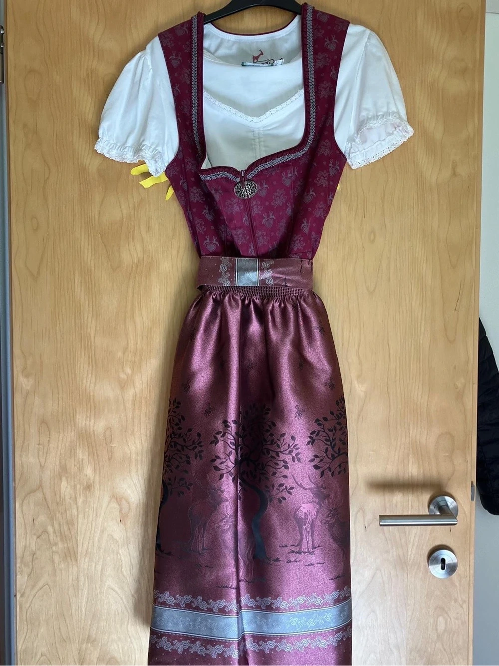 Gamsbock Dirndl inkl Bluse Gr 40