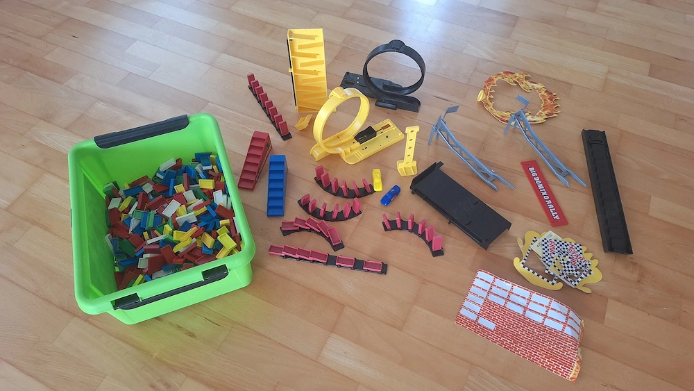 Domino! Dominosteine und Zubehör