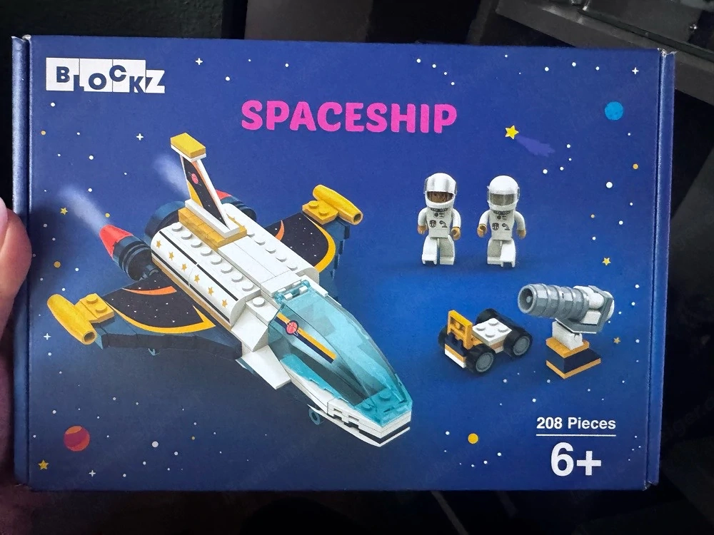 spaceship 