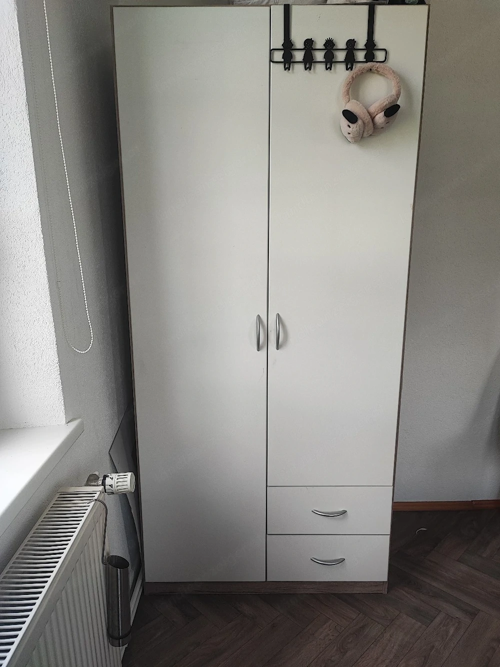 Kleiderschrank