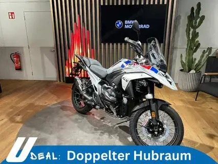 BMW R 1300 GS Trophy mit Sportfahrwerk