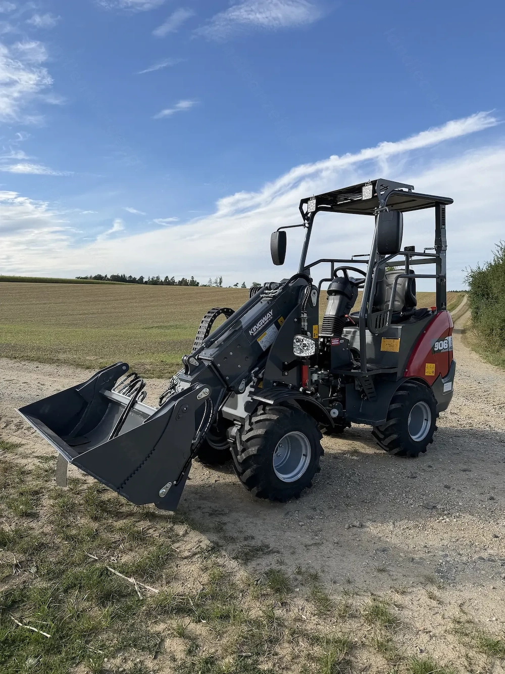 Teleskopradlader FARMER 906T