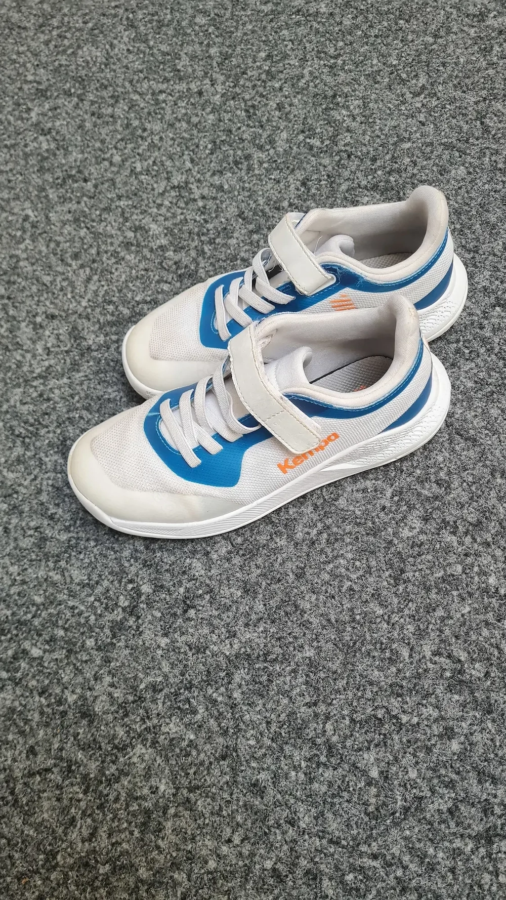 Sportschuh Gr 33, Marke Kempa