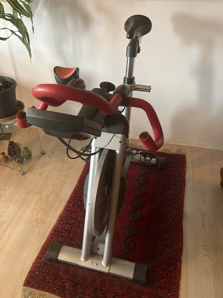 verkaufe gut erhaltenen kettler homtrainer 