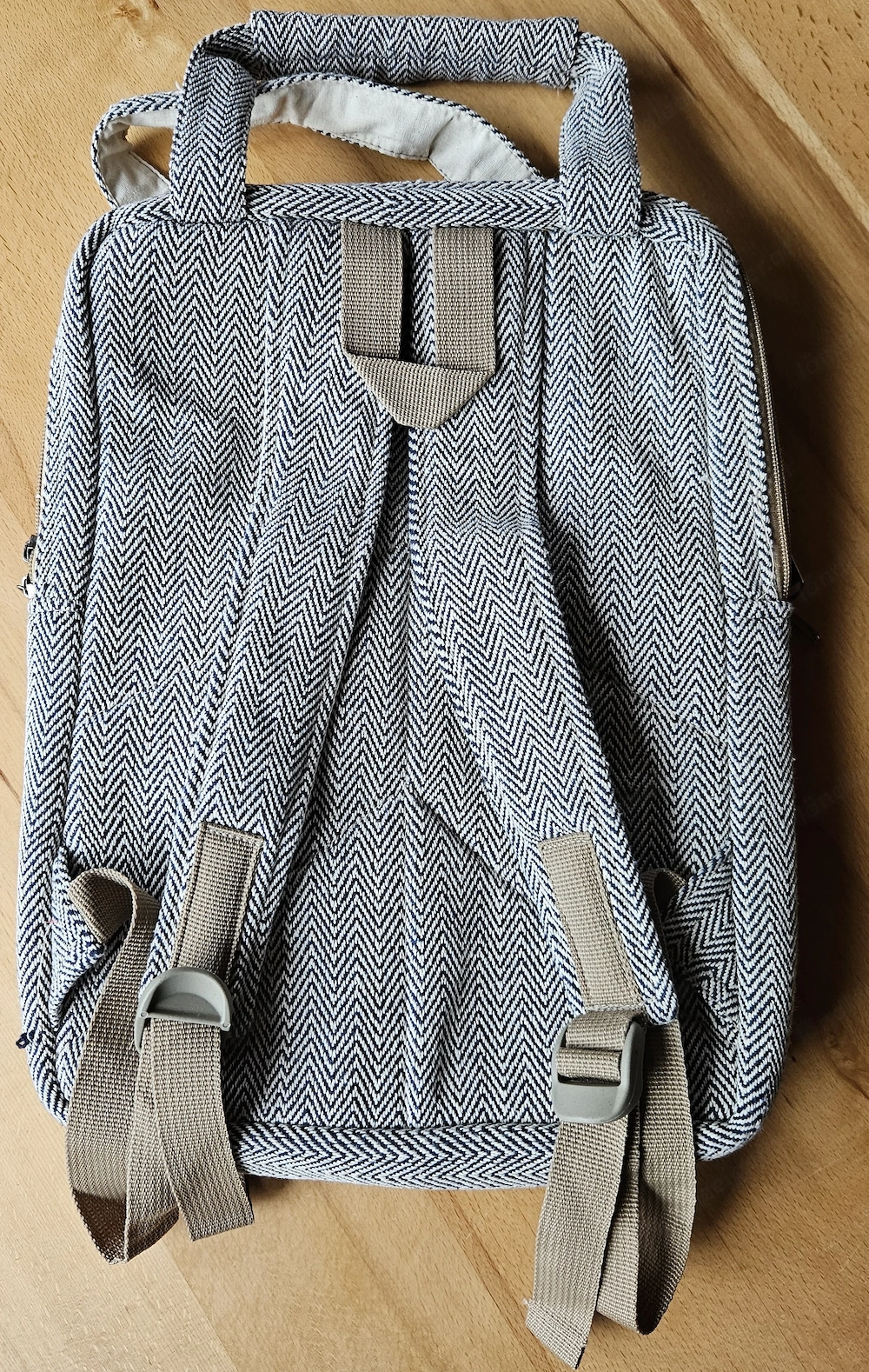 Himalayan Hemp Hanf-Rucksack   Tasche mit vielen Fächern (NEPAL)