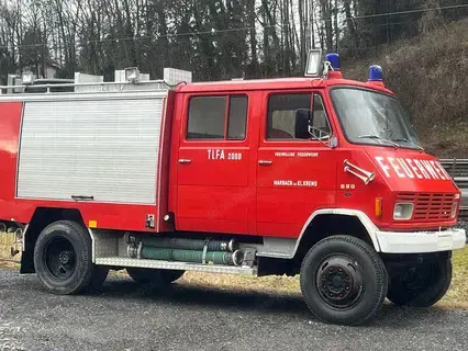 Feuerwehr Auto Steyr 690