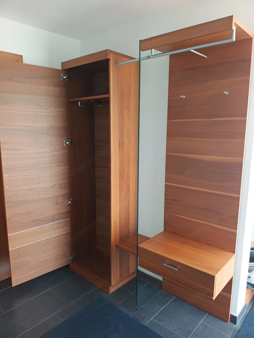 Garderobe zu verkaufen 