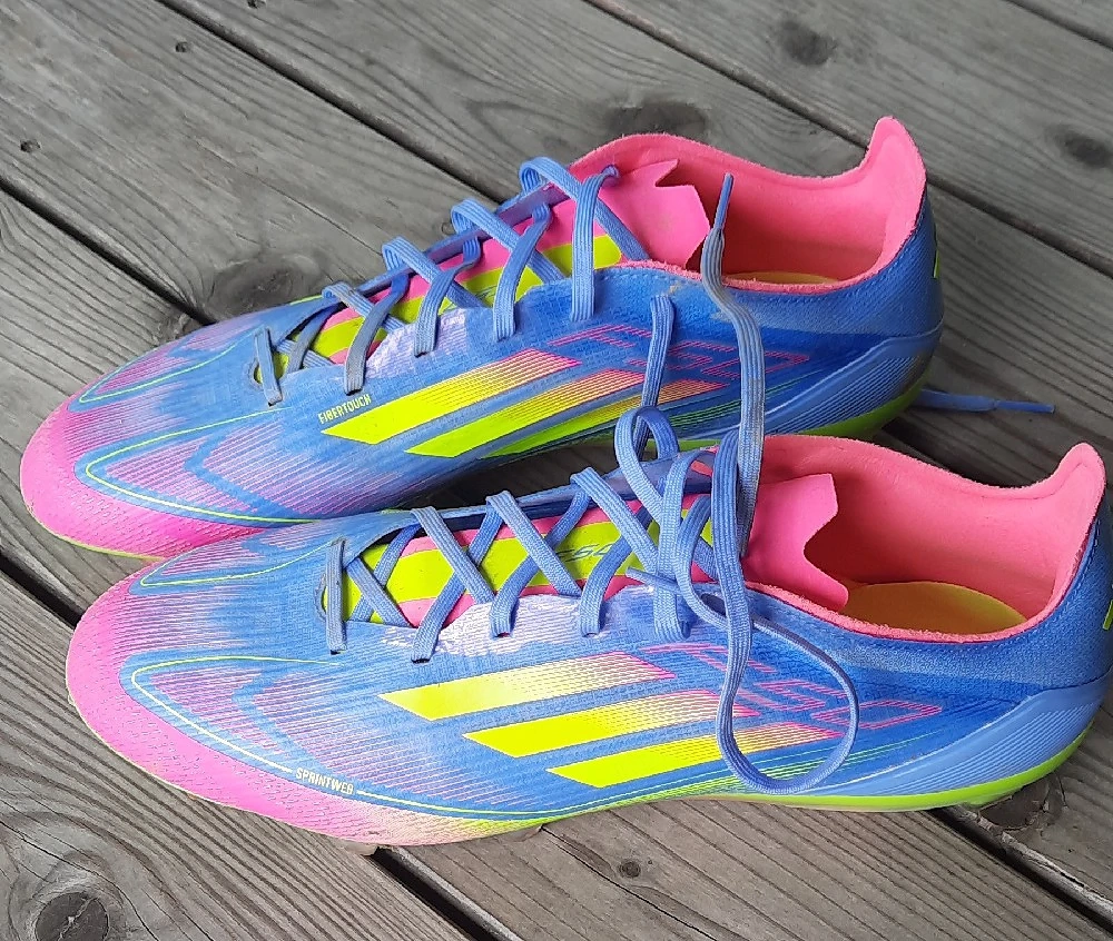 Fussballschuhe Gr 46 