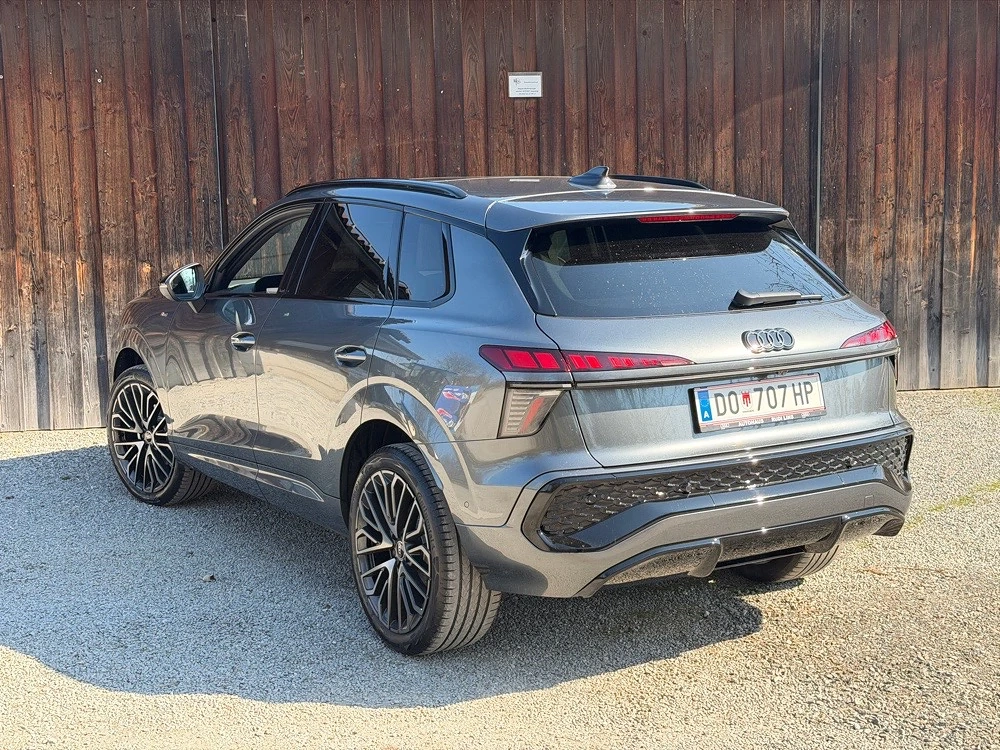 Audi Q3 Sline - wie Neu nur 100km