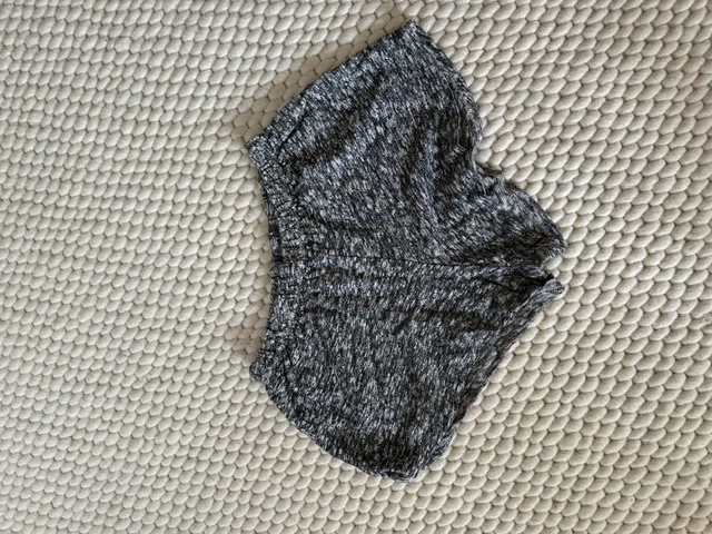 Kurze Damenhose