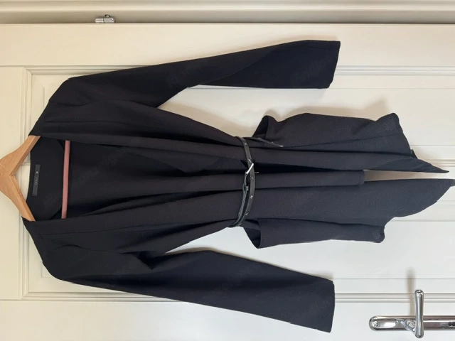 Jacke in schwarz