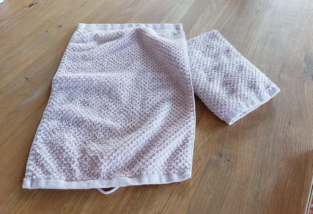 Handtücher rosa zwei Stück ca. 45x25cm