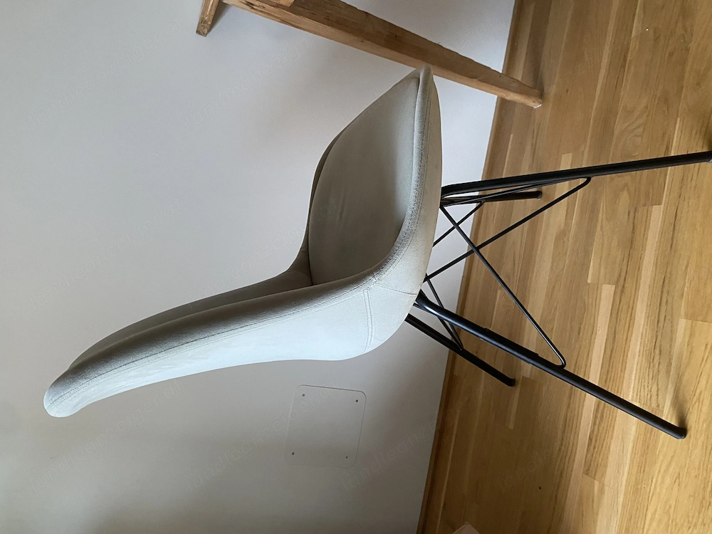 Esszimmerstuhl grün aus Samt
