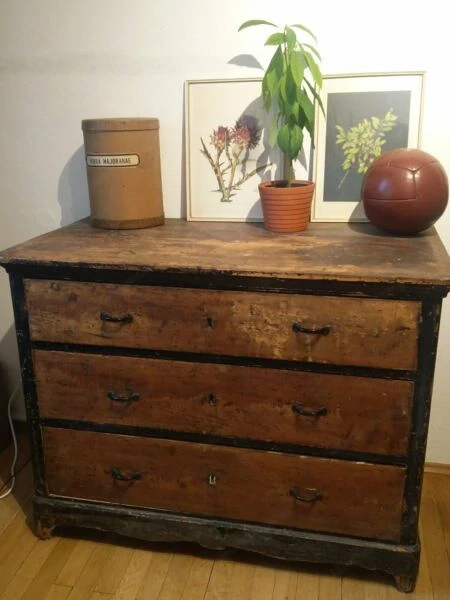 Vintage Kommode aus Massivholz   restauriert, Einzelstück