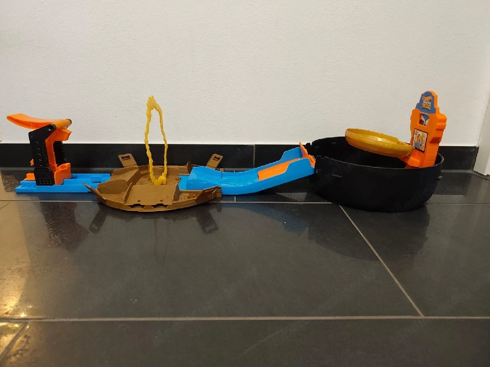 Hot Wheels Stuntreifen