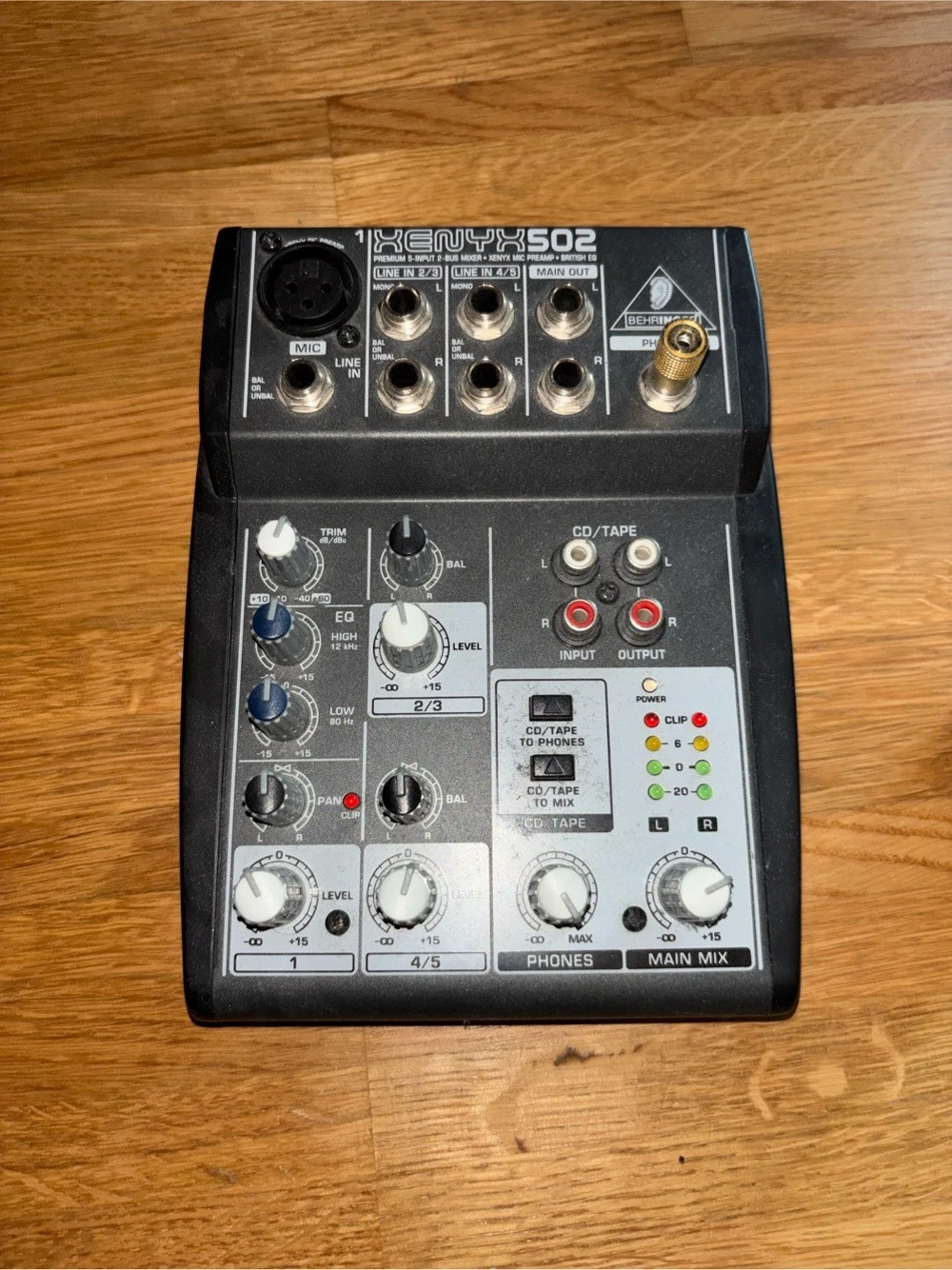 Behringer XENYX 502 Mischpult